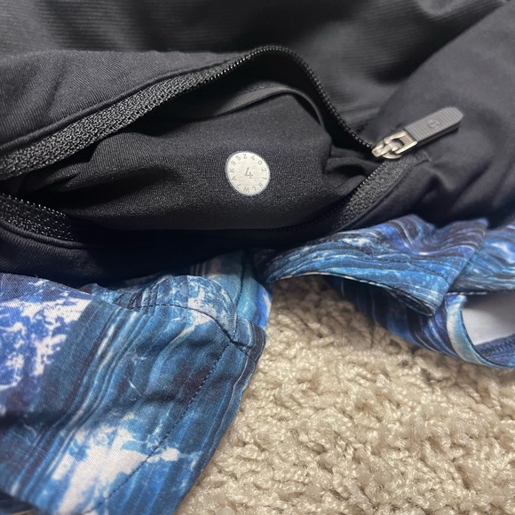 Lululemon Blue Pattern Run Time Short - Picture 3 of 4